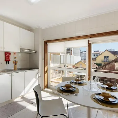Mina By Lovelystay * Vila Nova de Gaia